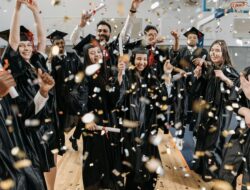 20 Inspirasi Ucapan Selamat Kelulusan SMA untuk Teman, Sarat Kesan Mendalam