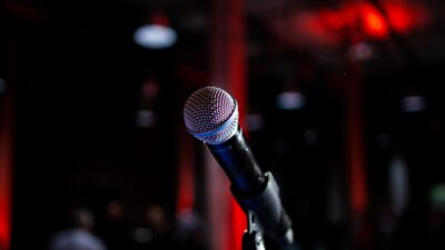 Deretan Komika Stand Up yang Pernah Main Film dan Berhasil Menunjukkan Sisi Akting yang Tidak Kalah Lucu