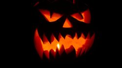 Rekomendasi Film Horor yang Tegang Tapi Masih Aman Ditonton Malam Hari dengan Suasana Seru